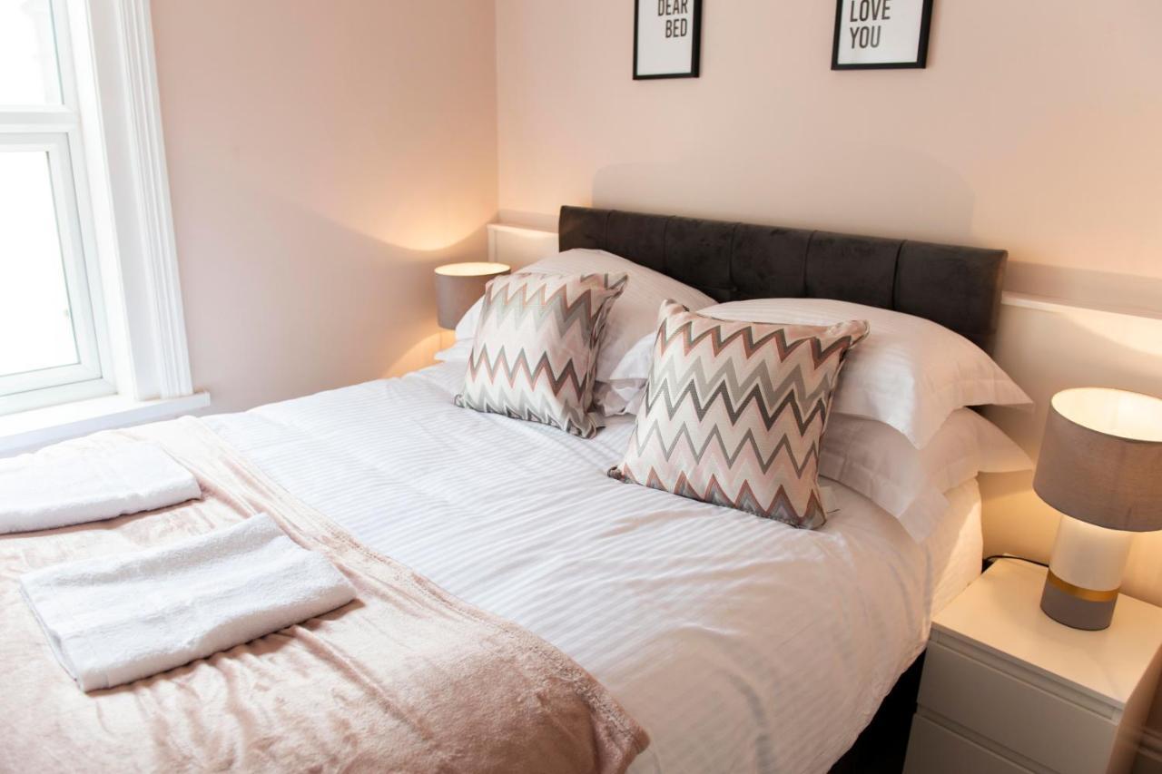 Charles Alexander Short Stay - Highcliffe Apartments Cleveleys Kültér fotó