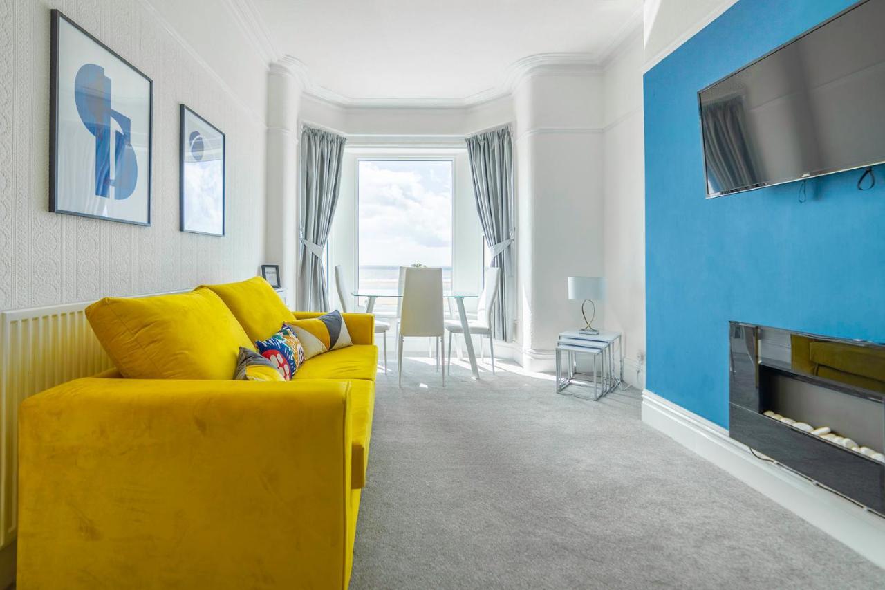 Charles Alexander Short Stay - Highcliffe Apartments Cleveleys Kültér fotó