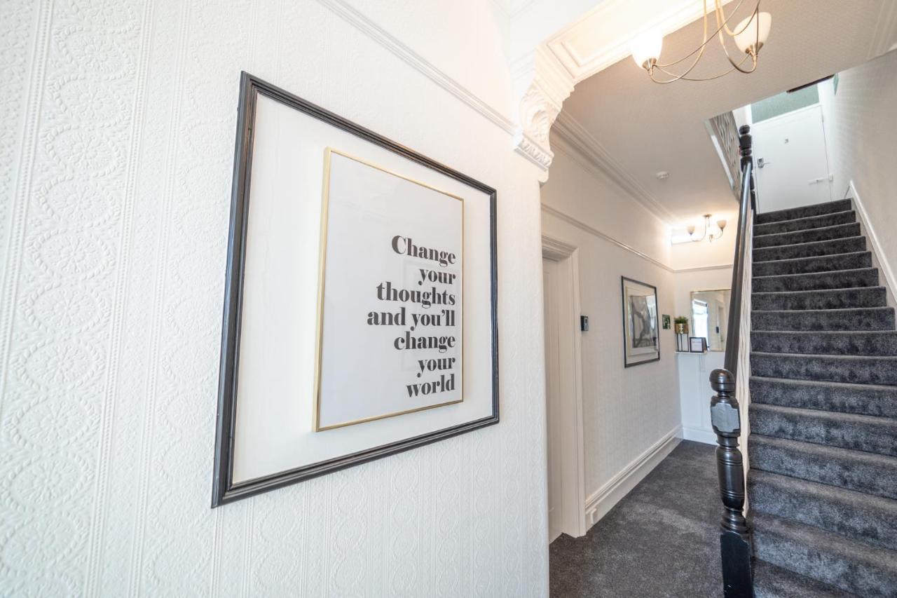 Charles Alexander Short Stay - Highcliffe Apartments Cleveleys Kültér fotó